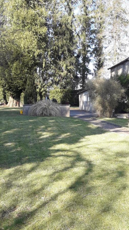 Ferienwohnung Bonnefontaine, Meubles De Tourisme Rimogne Exterior foto